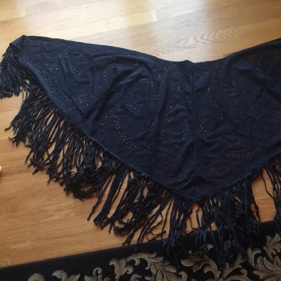 Parfois NWT Black Shawl with fringe - Picture 7 of 8